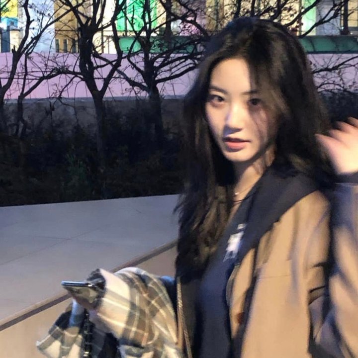 冬天的女子